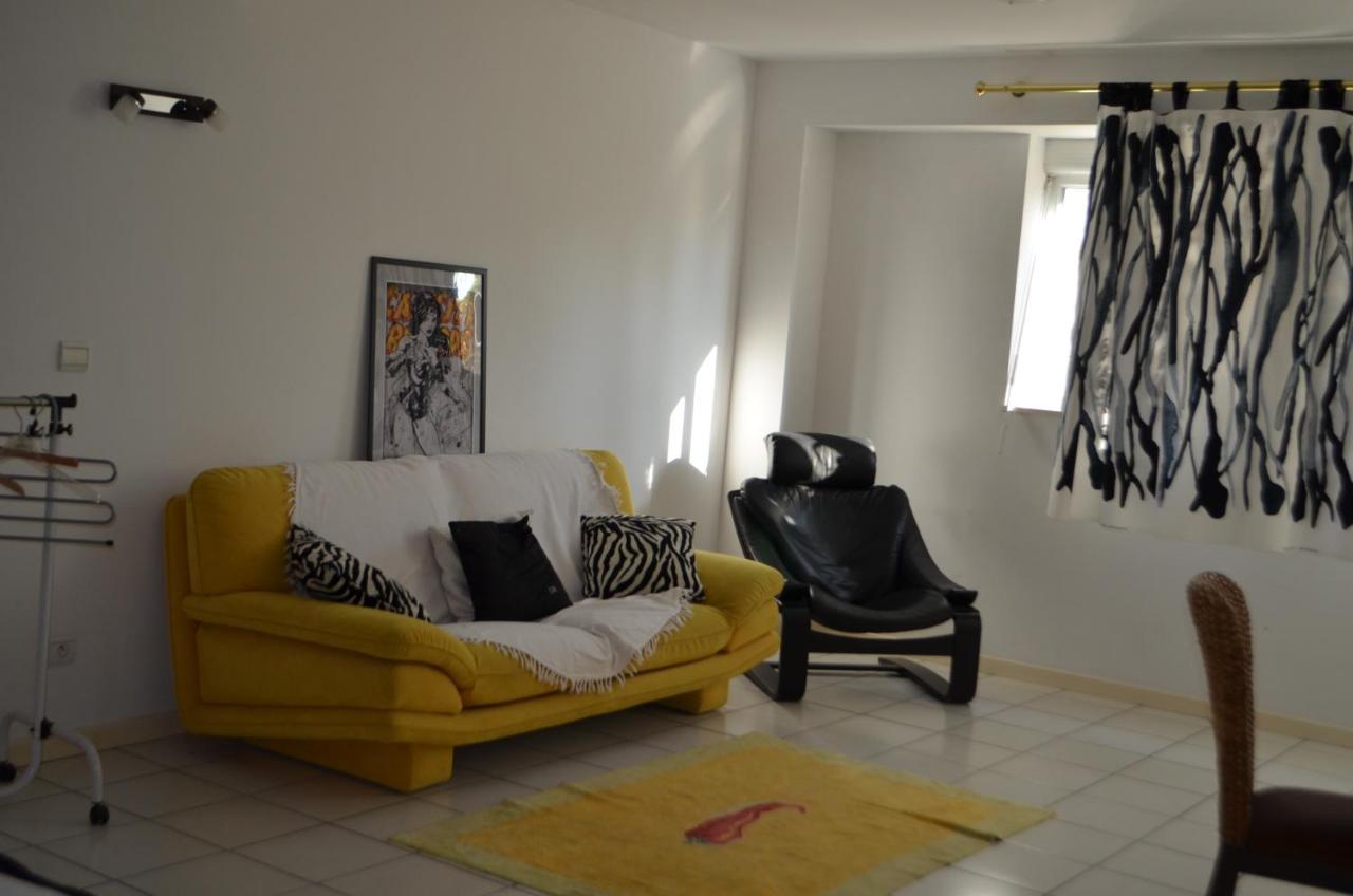 אובייר Chambre D'Hotes The Yellow Cube מראה חיצוני תמונה