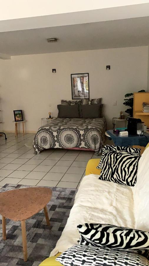 אובייר Chambre D'Hotes The Yellow Cube מראה חיצוני תמונה
